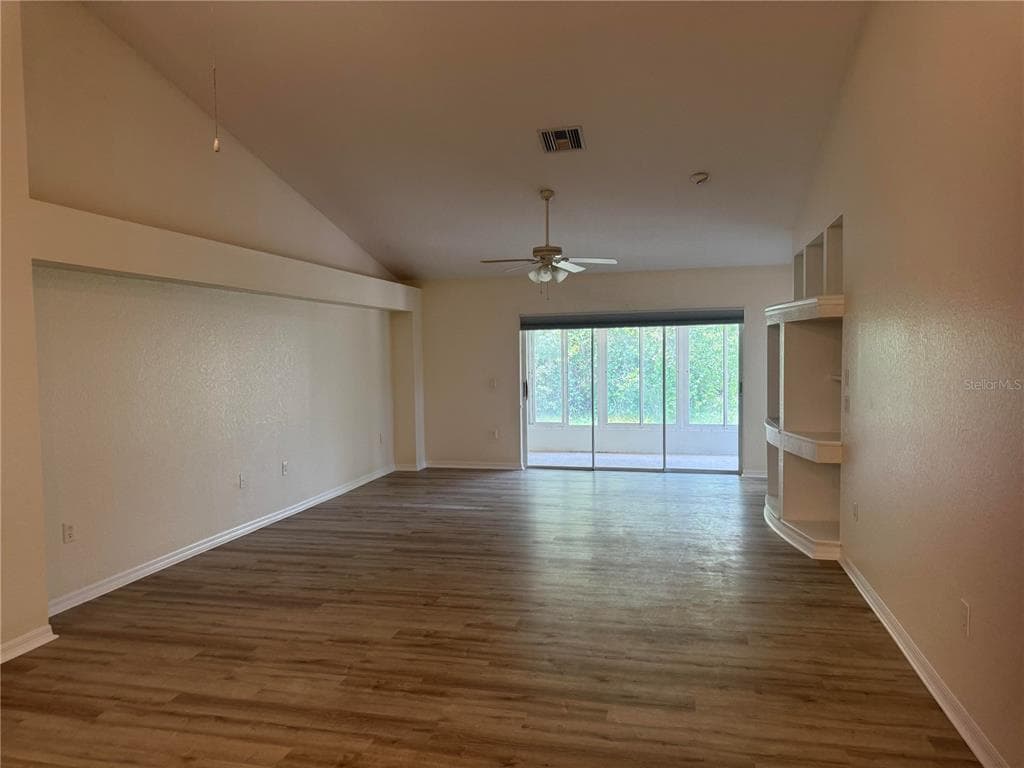 9443 BURNAM DRIVE, WEEKI WACHEE, FL 34613 — zdjęcie 2