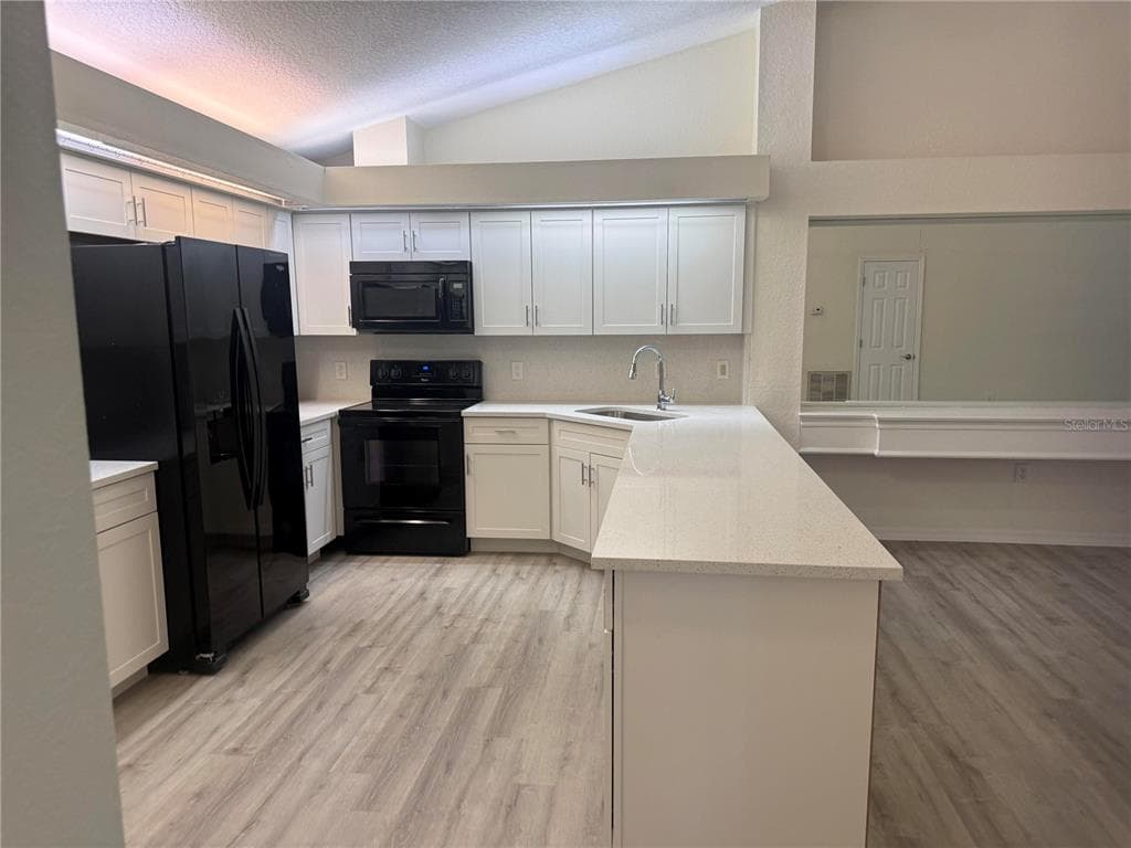 9443 BURNAM DRIVE, WEEKI WACHEE, FL 34613 — zdjęcie 4