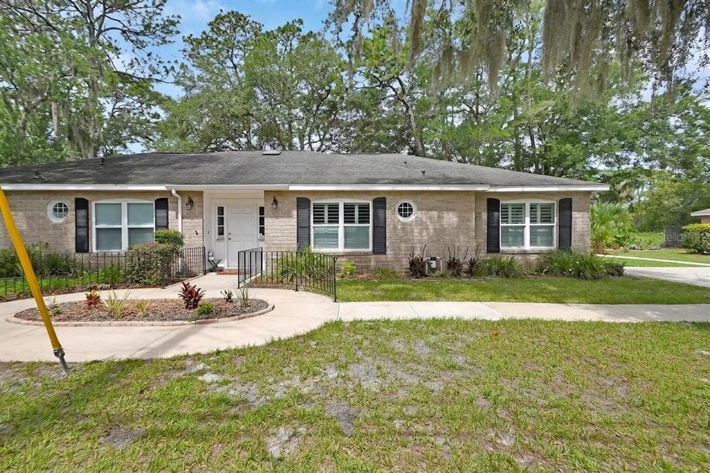 720 S HILL AVENUE # 8B, DELAND, FL 32724