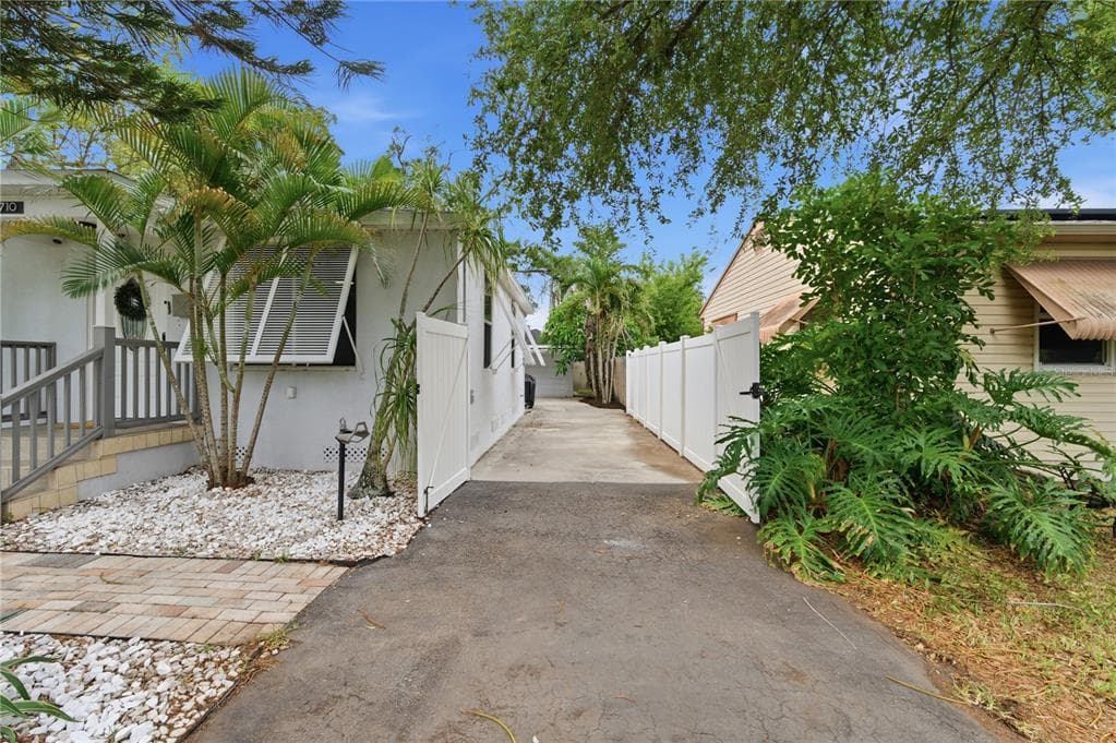 2710 16TH AVENUE N, ST PETERSBURG, FL 33713 — zdjęcie 4