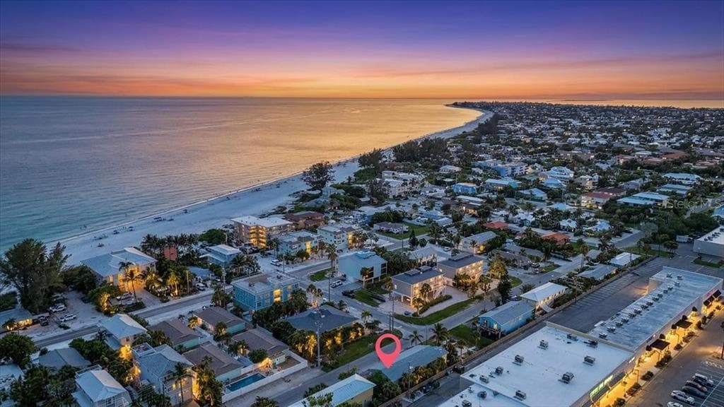3303 6TH AVENUE # B, HOLMES BEACH, FL 34217 — zdjęcie 2