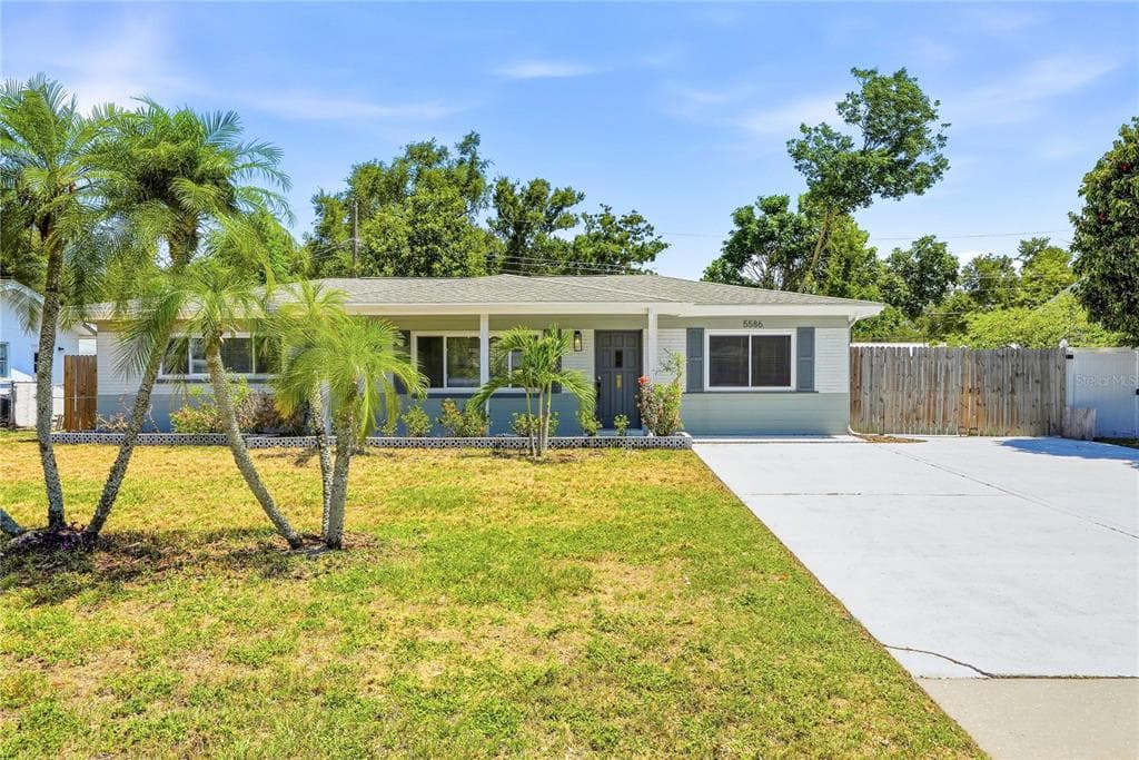 5586 30TH AVENUE N, ST PETERSBURG, FL 33710