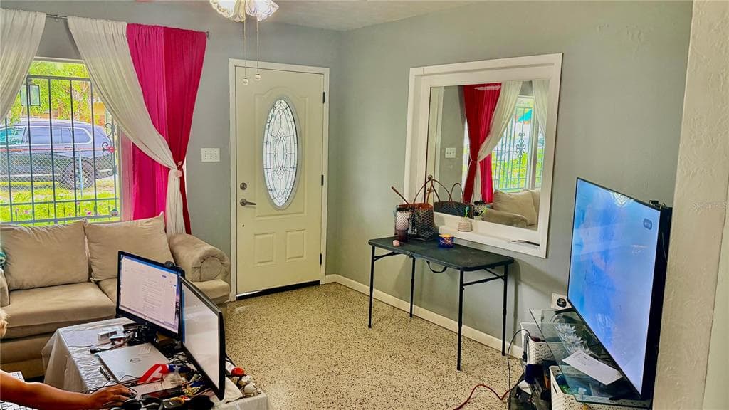 1709 E NORTH BAY STREET, TAMPA, FL 33610 — zdjęcie 5