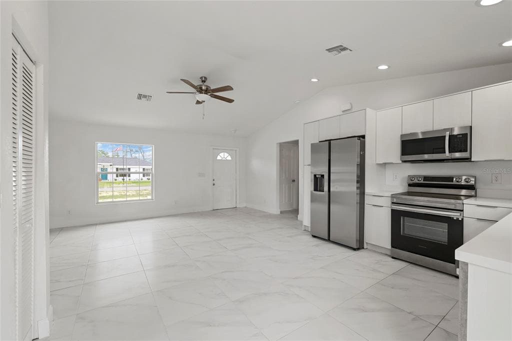 107 ELBA DRIVE NE, LAKE PLACID, FL 33852 — zdjęcie 2