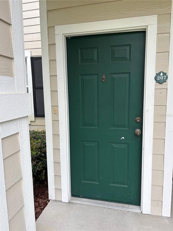417 SOUTHERN PECAN CIRCLE # 207, WINTER GARDEN, FL 34787