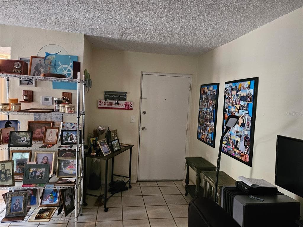 2613 PINE LAKE TER # B, SARASOTA, FL 34237 — zdjęcie 2