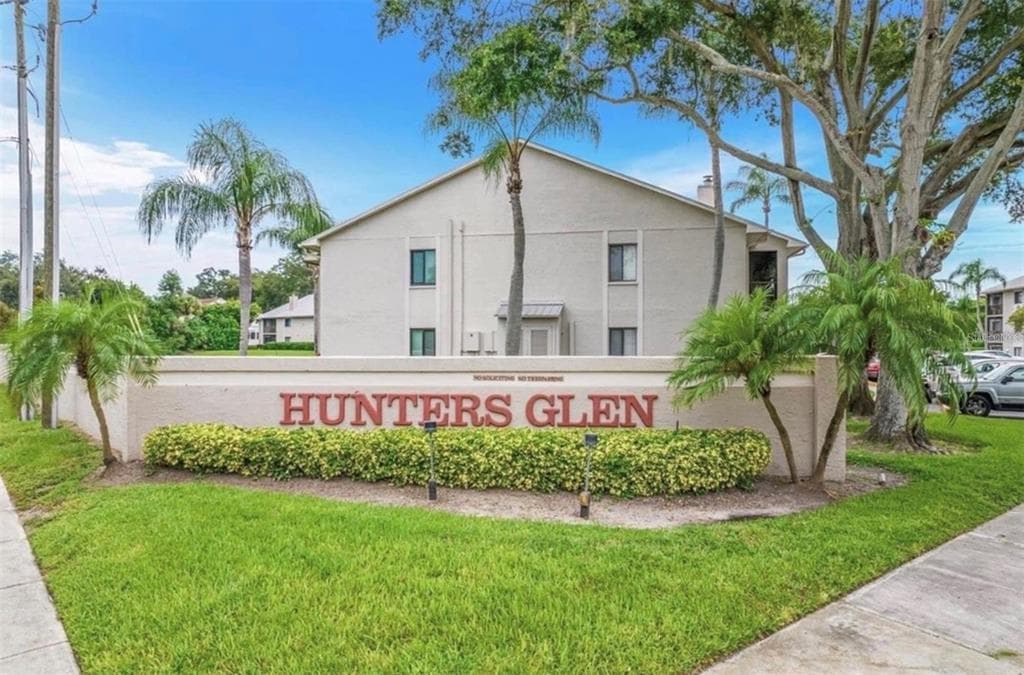 2067 HUNTERS GLEN DRIVE # 312, DUNEDIN, FL 34698