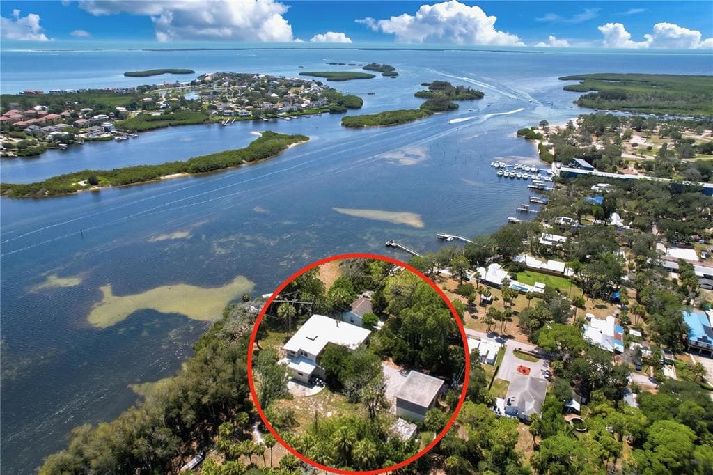 1275 MICKLER LANE, TARPON SPRINGS, FL 34689