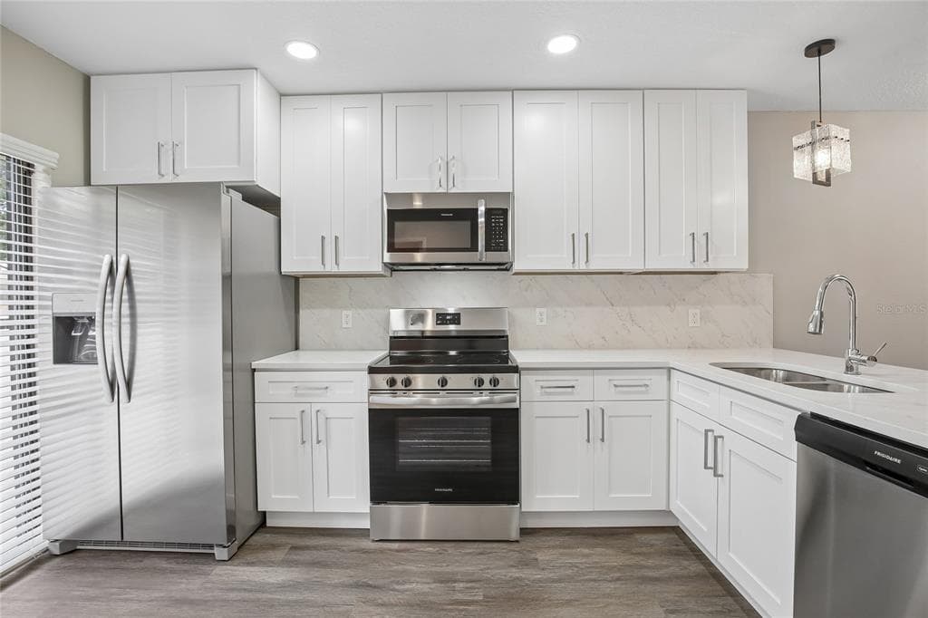 717 OAK PARK PLACE, BRANDON, FL 33511 — zdjęcie 2