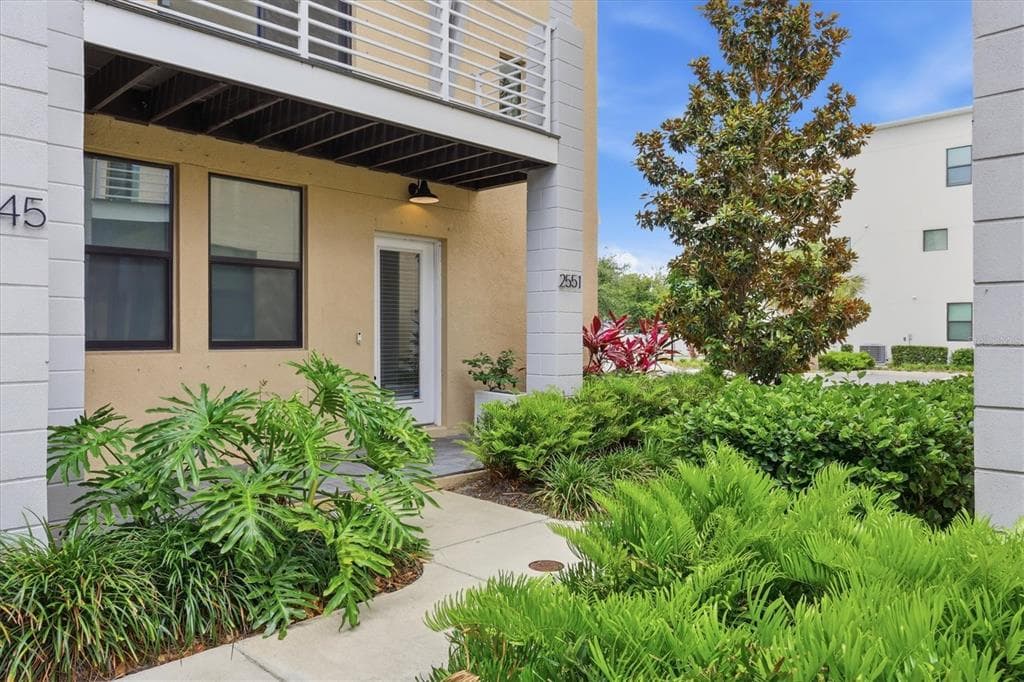 2551 11TH PL N, ST PETERSBURG, FL 33713 — zdjęcie 2