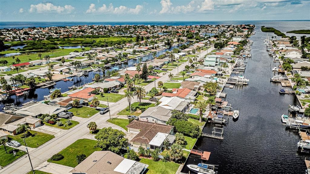4149 FLORAMAR TERRACE, NEW PORT RICHEY, FL 34652 — zdjęcie 4