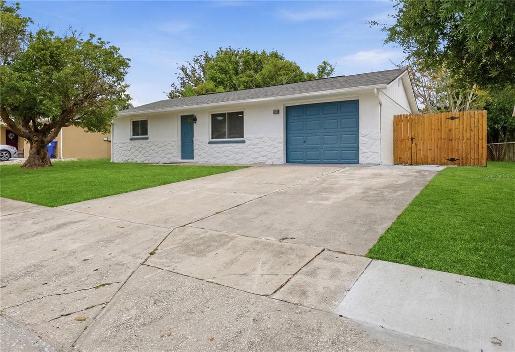 6338 ABERDEEN AVENUE, NEW PORT RICHEY, FL 34653