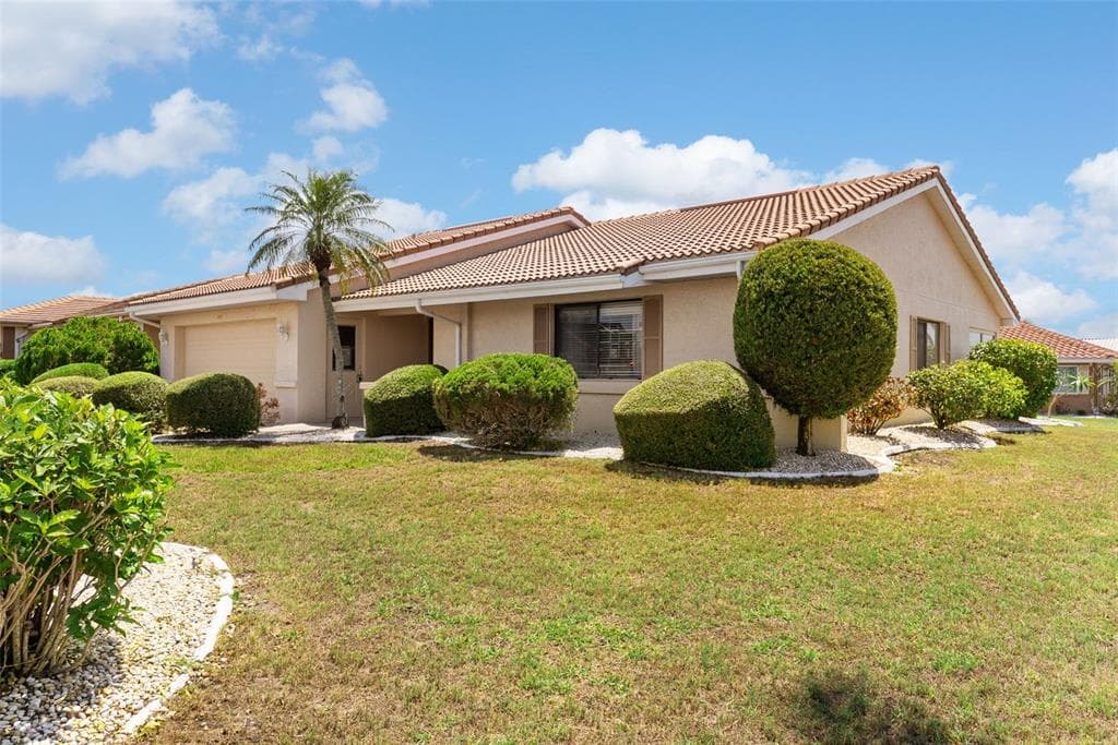 701 BALTUSROL WAY, SUN CITY CENTER, FL 33573 — zdjęcie 4