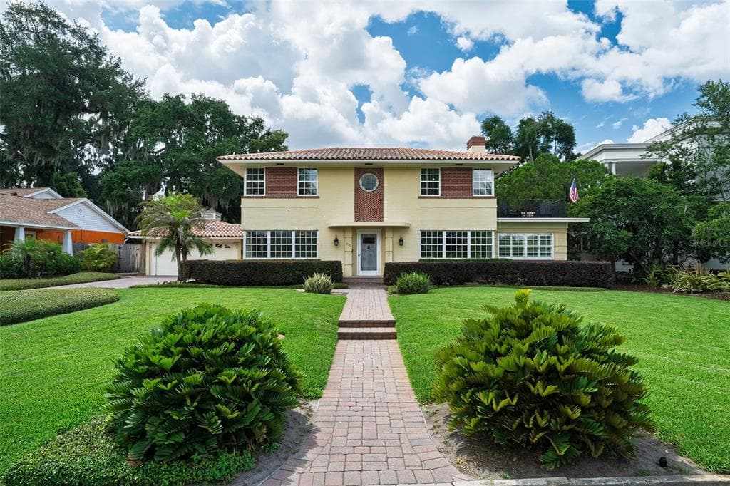 830 LAKE DAVIS DRIVE, ORLANDO, FL 32806