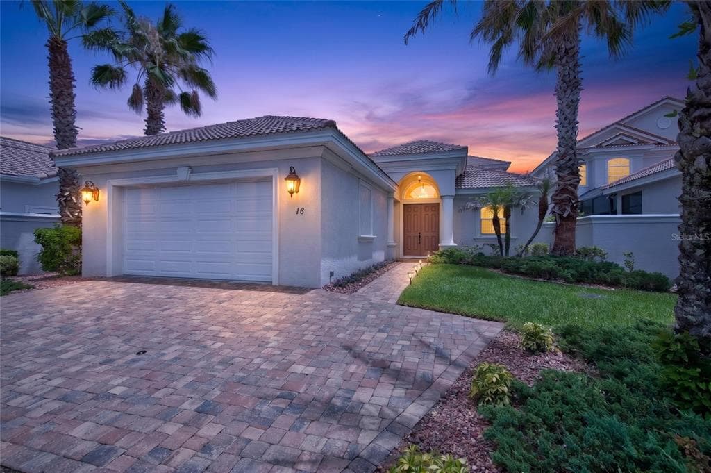 16 MONTILLA PLACE, PALM COAST, FL 32137