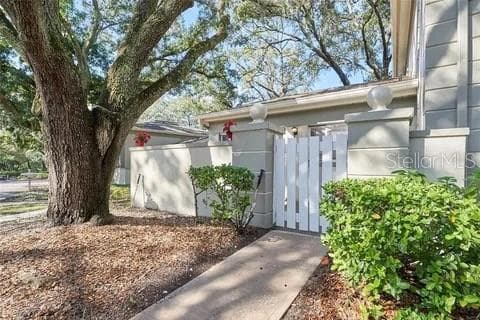 11713 RAINTREE DRIVE, TAMPA, FL 33617 — zdjęcie 2