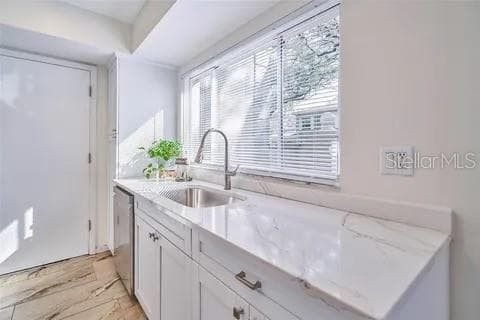 11713 RAINTREE DRIVE, TAMPA, FL 33617 — zdjęcie 4