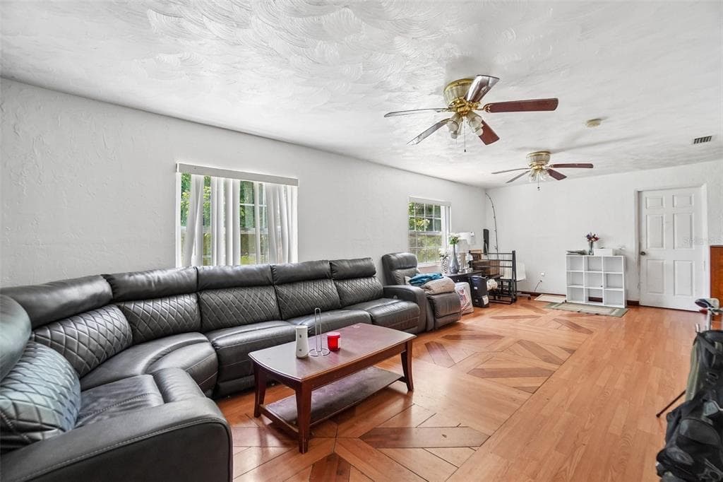 3211 30TH STREET N, ST PETERSBURG, FL 33713 — zdjęcie 3