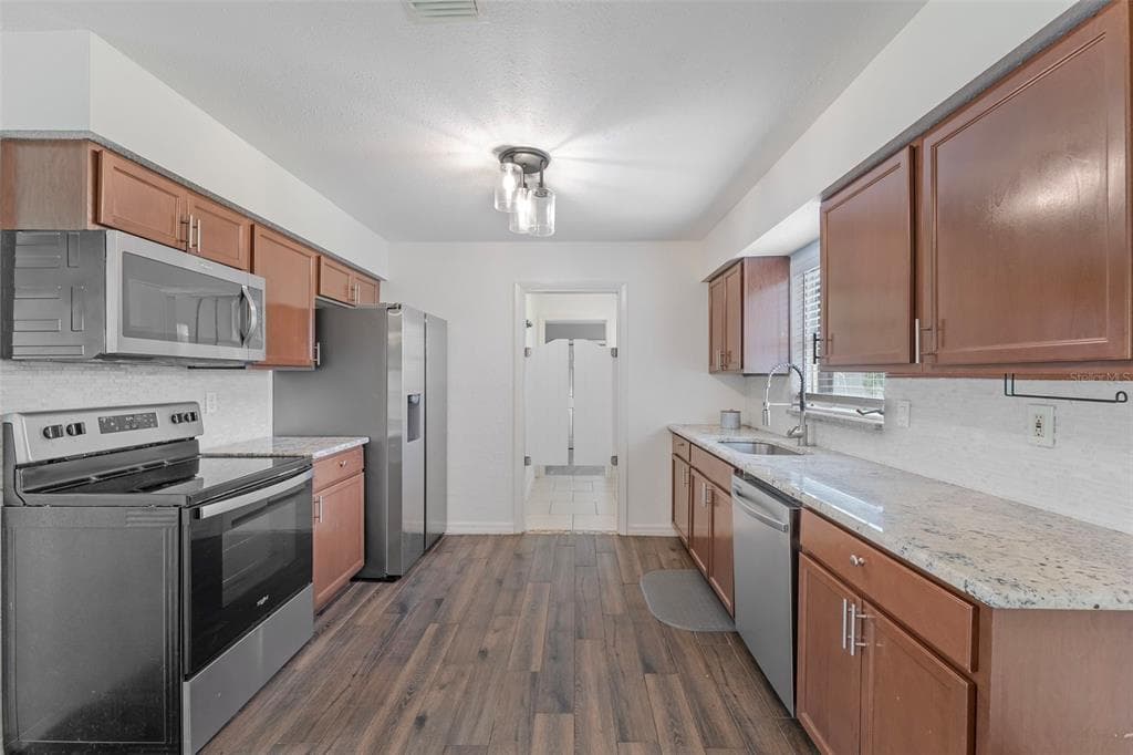 20310 LORENZO AVENUE, PORT CHARLOTTE, FL 33952 — zdjęcie 3