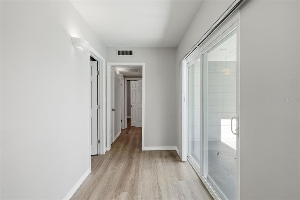 3934 HELENA STREET NE, ST PETERSBURG, FL 33703 — zdjęcie 5