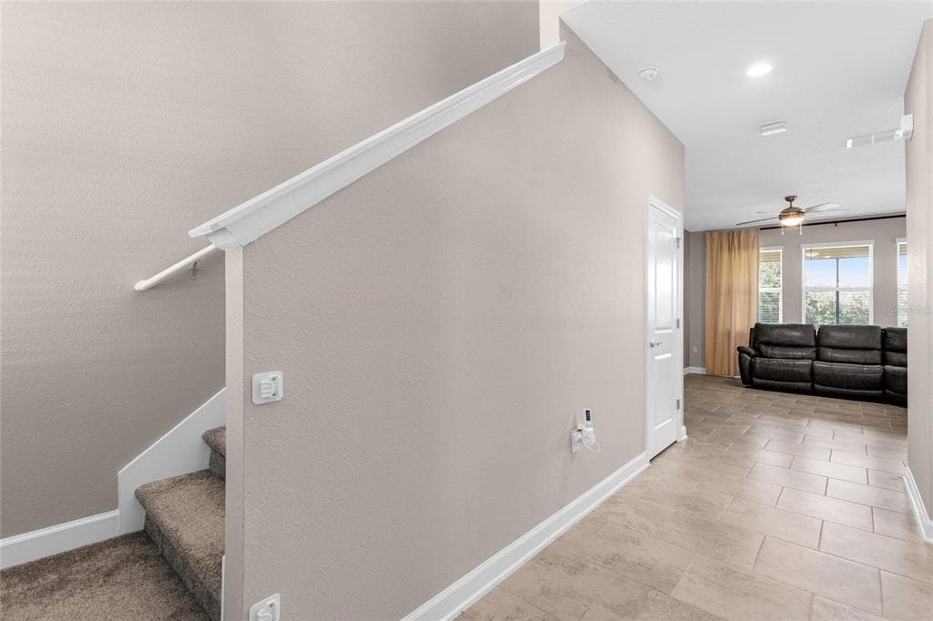 8833 BETH PAGE LN, DAVENPORT, FL 33896 — zdjęcie 2