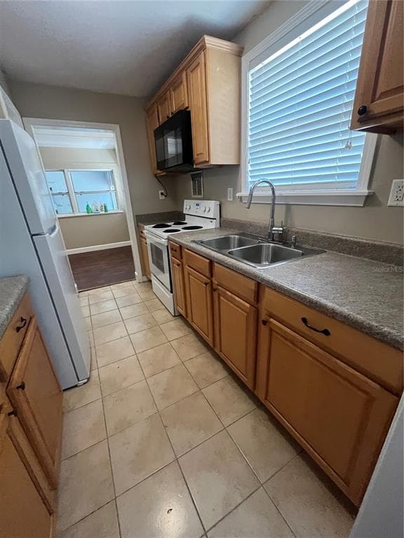 949 N GRANDVIEW STREET, MOUNT DORA, FL 32757 — zdjęcie 4