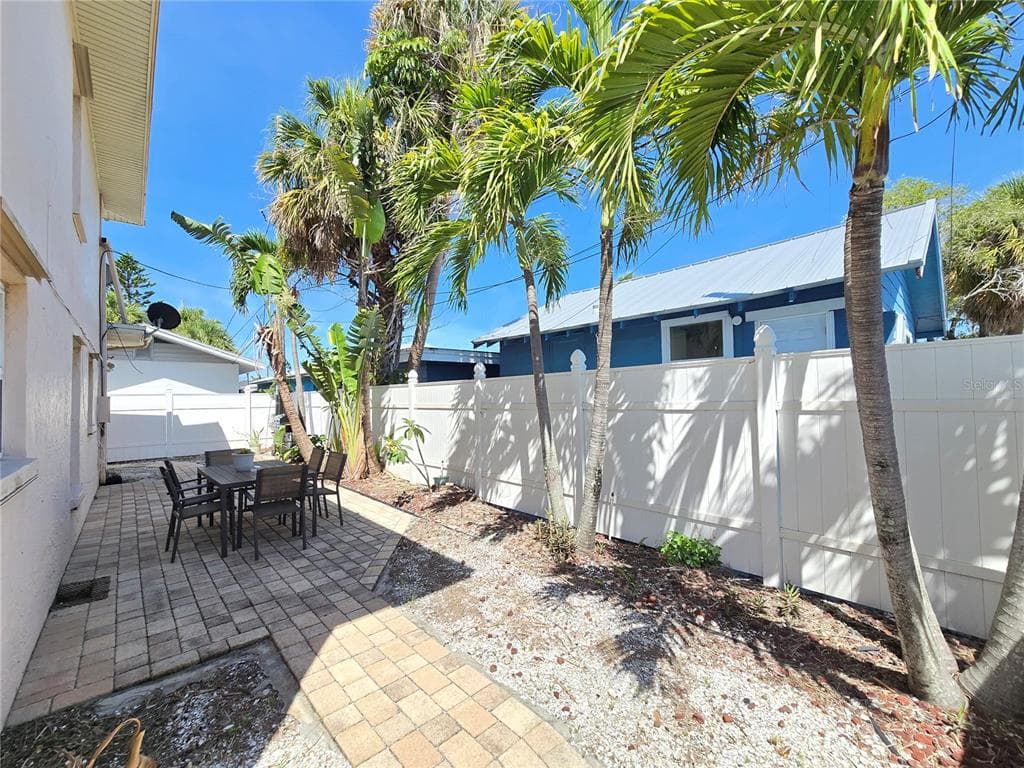 525 73RD AVENUE # 2, ST PETE BEACH, FL 33706 — zdjęcie 5