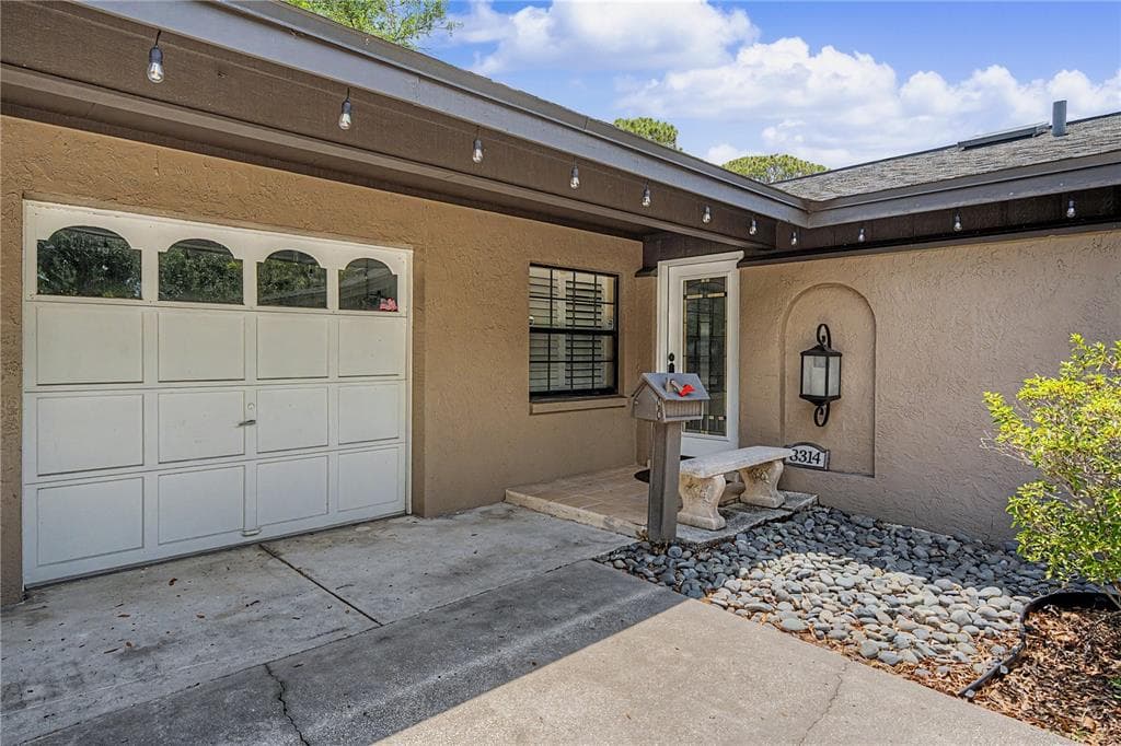8314 W HIAWATHA STREET, TAMPA, FL 33615 — zdjęcie 2
