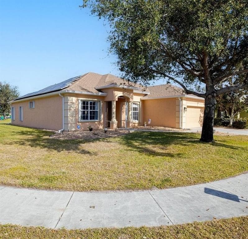 2860 SUNCOAST LAKES BOULEVARD, PORT CHARLOTTE, FL 33980