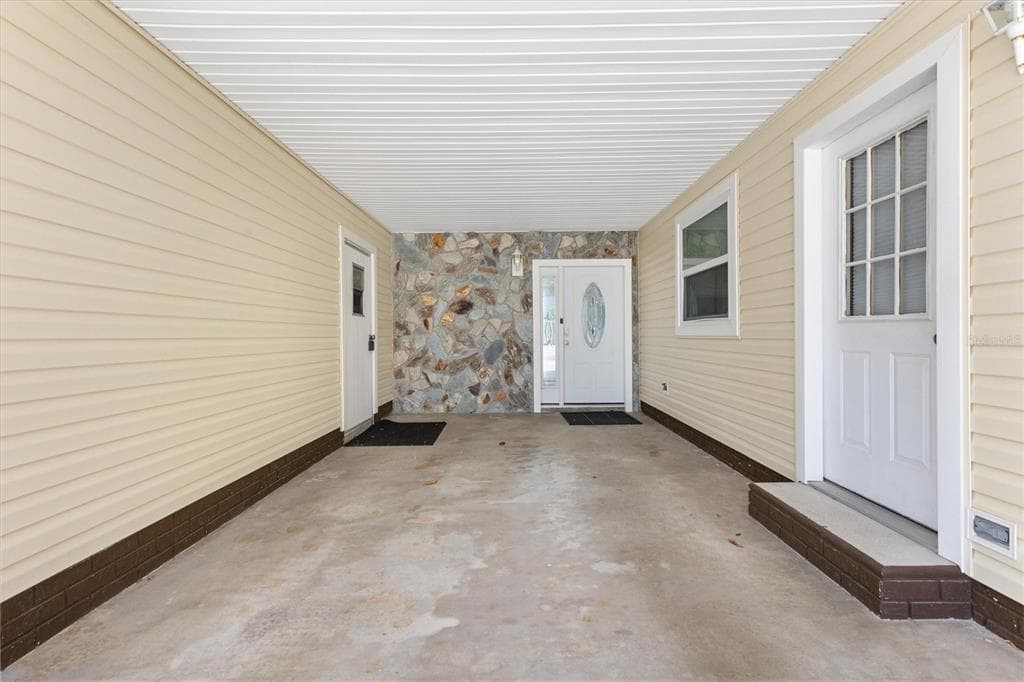 723 HEATHROW AVENUE, LADY LAKE, FL 32159 — zdjęcie 4