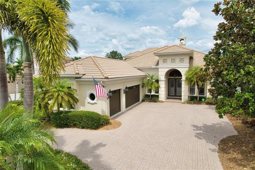 6919 DOMINION LANE, LAKEWOOD RANCH, FL 34202