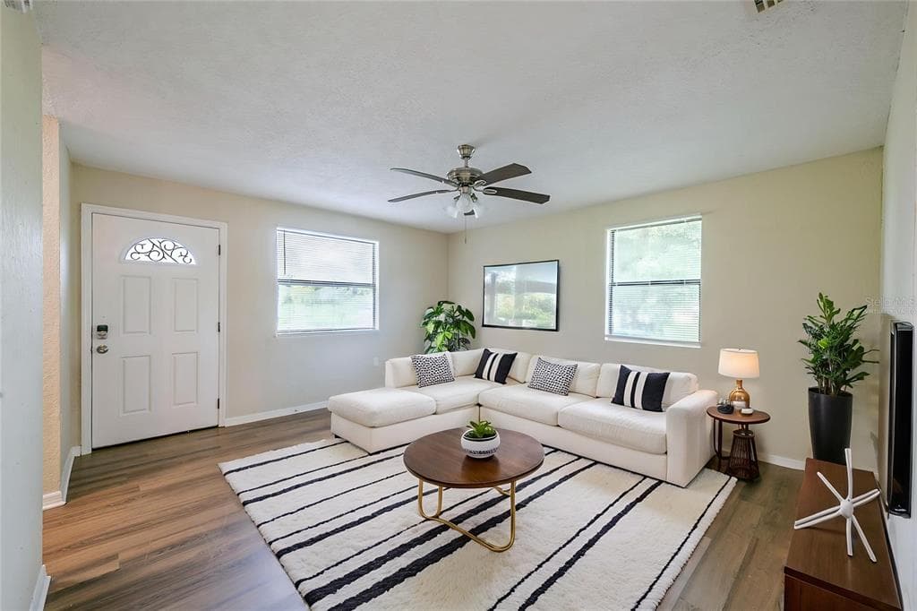 523 CARVER BOULEVARD, ORLANDO, FL 32810 — zdjęcie 4