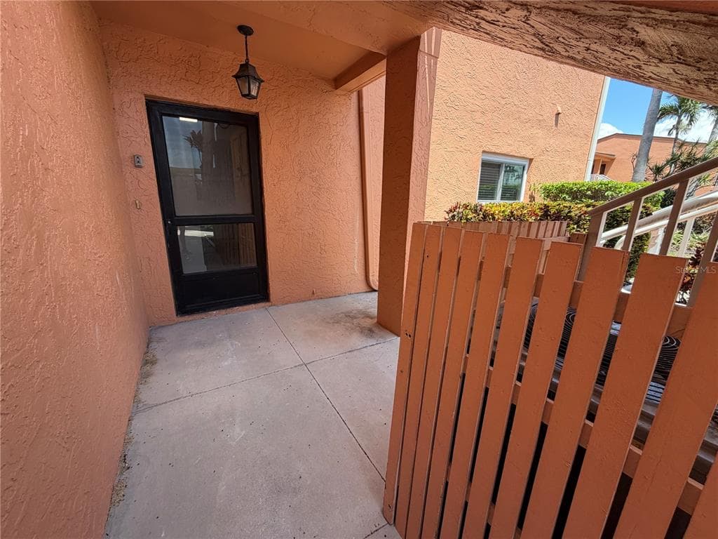 7400 SUNSHINE SKYWAY LANE S # 105, ST PETERSBURG, FL 33711 — zdjęcie 3