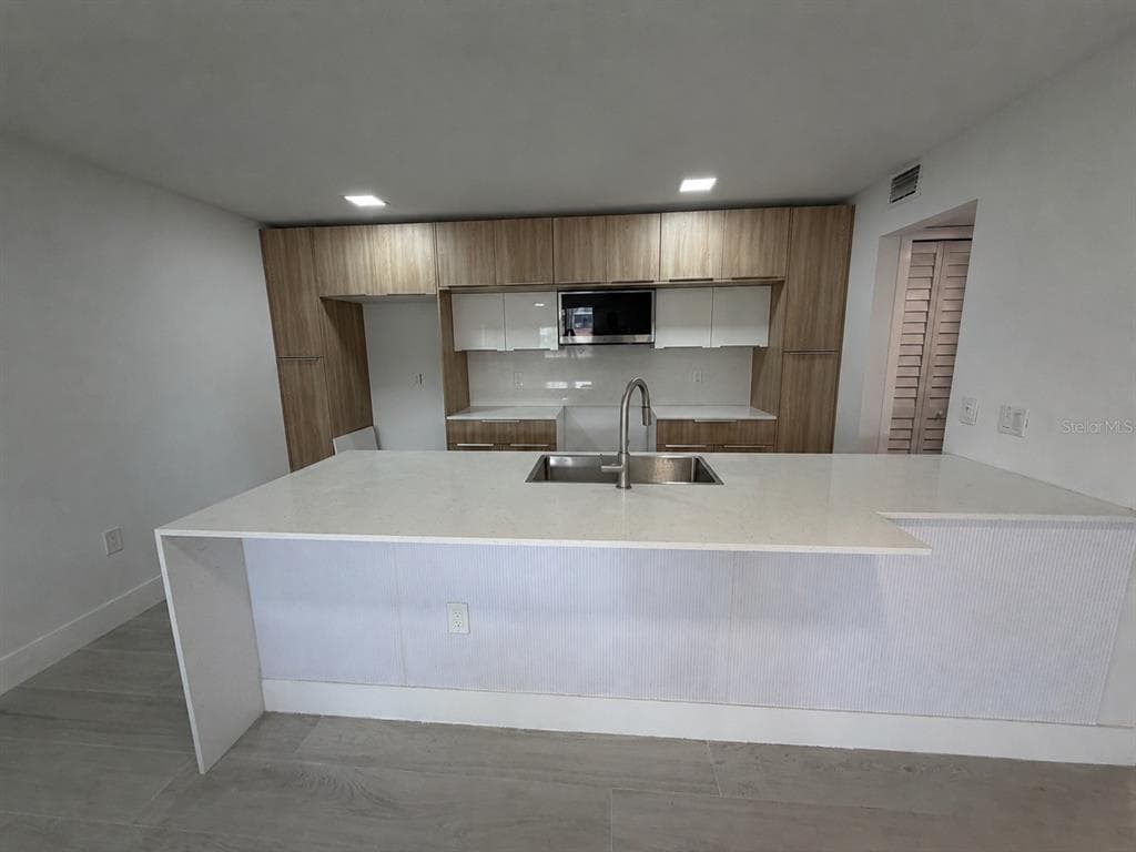 7400 SUNSHINE SKYWAY LANE S # 105, ST PETERSBURG, FL 33711 — zdjęcie 5