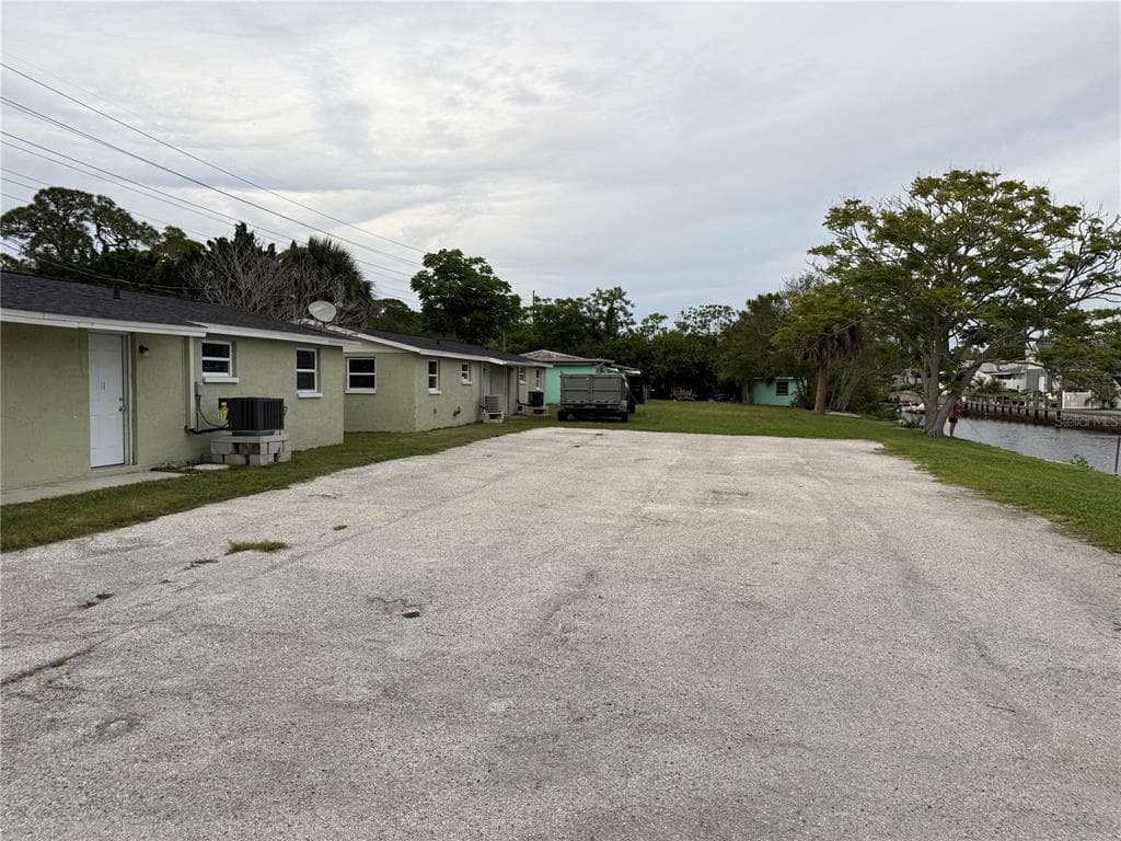 7228 NEW YORK AVENUE, HUDSON, FL 34667 — zdjęcie 4