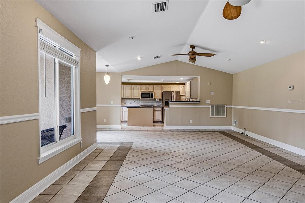 8205 WESTRIDGE DRIVE, TAMPA, FL 33615 — zdjęcie 4