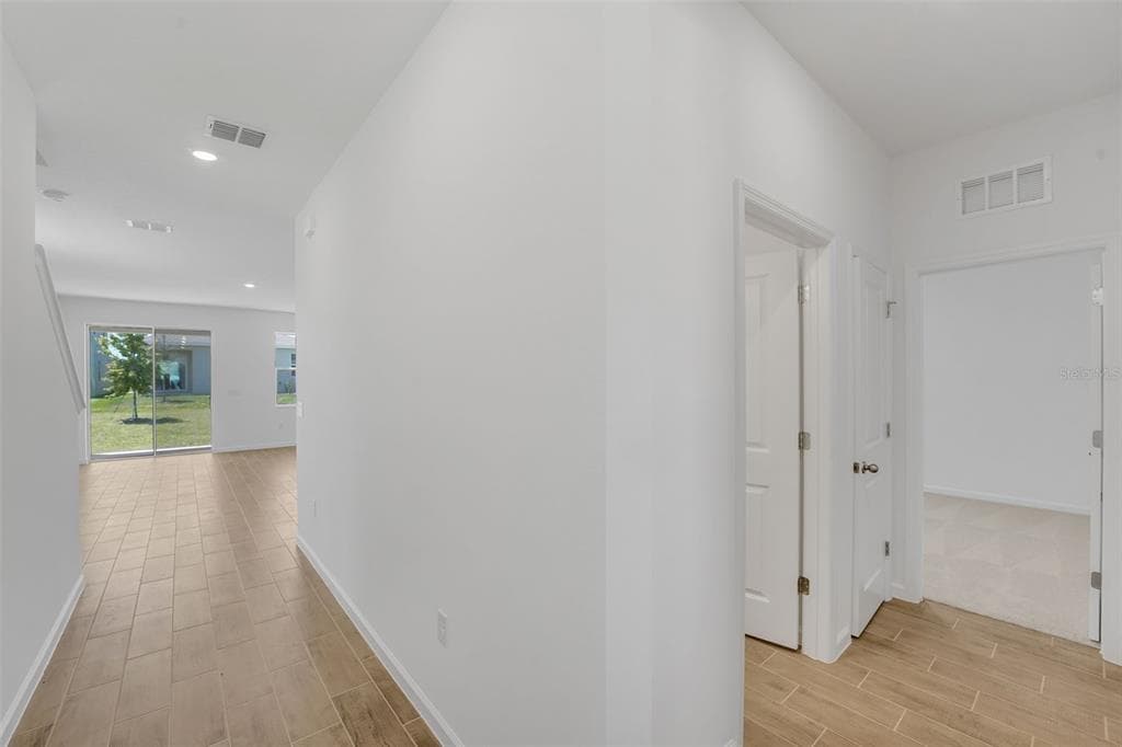 874 SUNSHOWER DRIVE, LADY LAKE, FL 32159 — zdjęcie 3