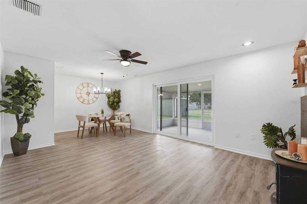 525 E ROBERTS STREET, ORANGE CITY, FL 32763 — zdjęcie 2