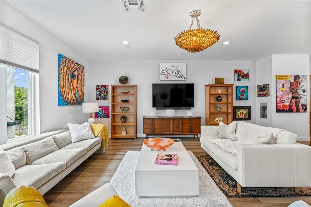 2621 1ST AVENUE N # 19, ST PETERSBURG, FL 33713