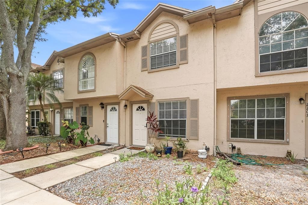 2209 FLETCHERS POINT CIRCLE, TAMPA, FL 33613 — zdjęcie 4