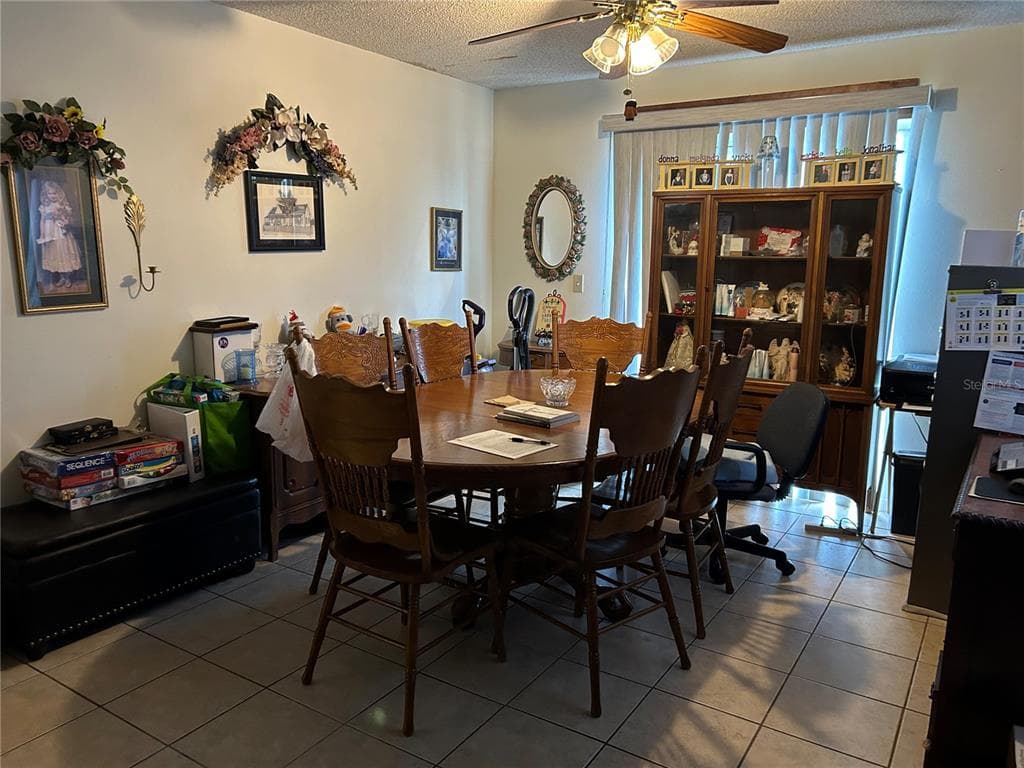 5405 1ST STREET NE, ST PETERSBURG, FL 33703 — zdjęcie 2