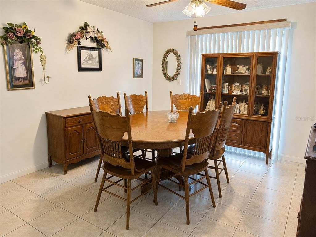 5405 1ST STREET NE, ST PETERSBURG, FL 33703 — zdjęcie 3