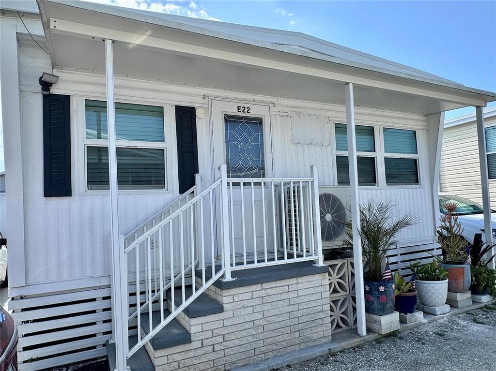 3710 GULF OF MEXICO DRIVE # E22, LONGBOAT KEY, FL 34228