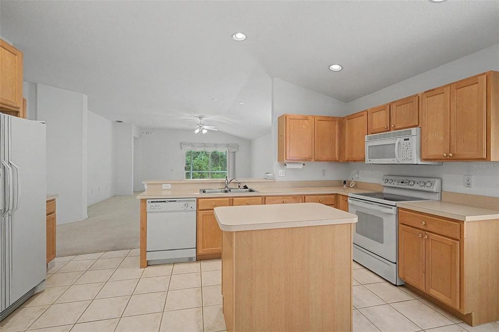 5526 GALLANT FOX COURT, WESLEY CHAPEL, FL 33544 — zdjęcie 4