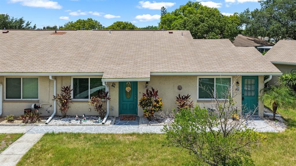 1906 CANTERBURY LANE # 26, SUN CITY CENTER, FL 33573