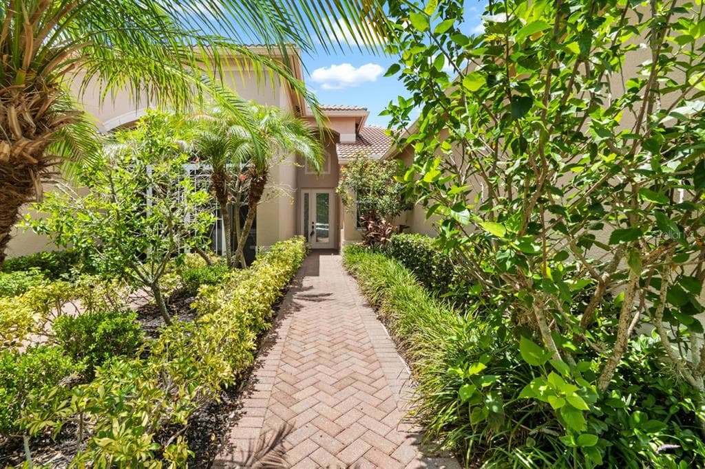 15665 AURORA LAKE CIRCLE, WIMAUMA, FL 33598 — zdjęcie 5