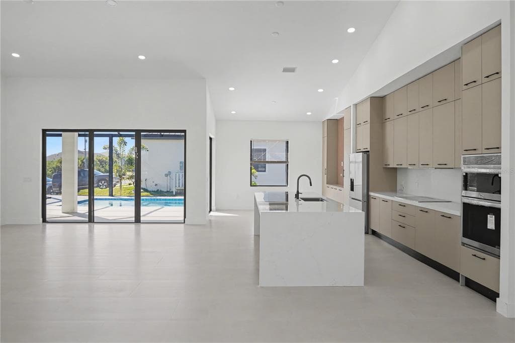 14687 LILLIAN CIRCLE, PORT CHARLOTTE, FL 33981 — zdjęcie 4