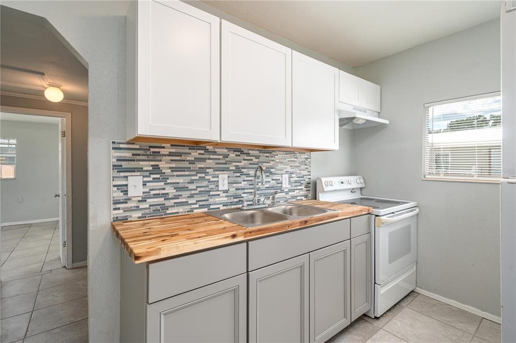 520 W JACKSON AVENUE, LAKE WALES, FL 33853 — zdjęcie 4