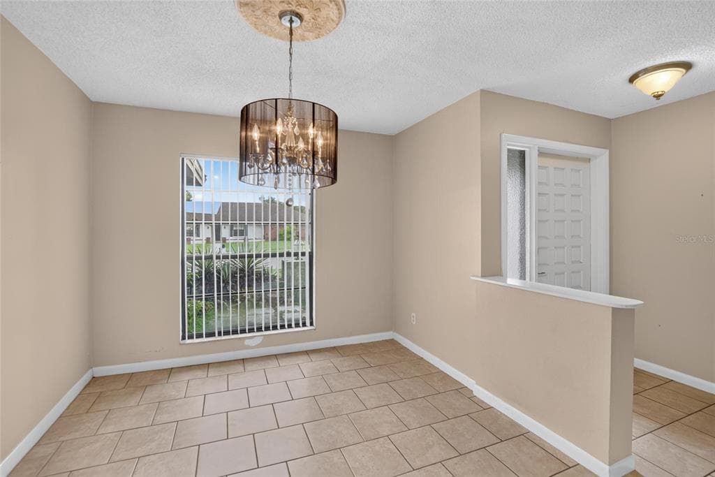 1201 SANDALWOOD DRIVE, PLANT CITY, FL 33563 — zdjęcie 2