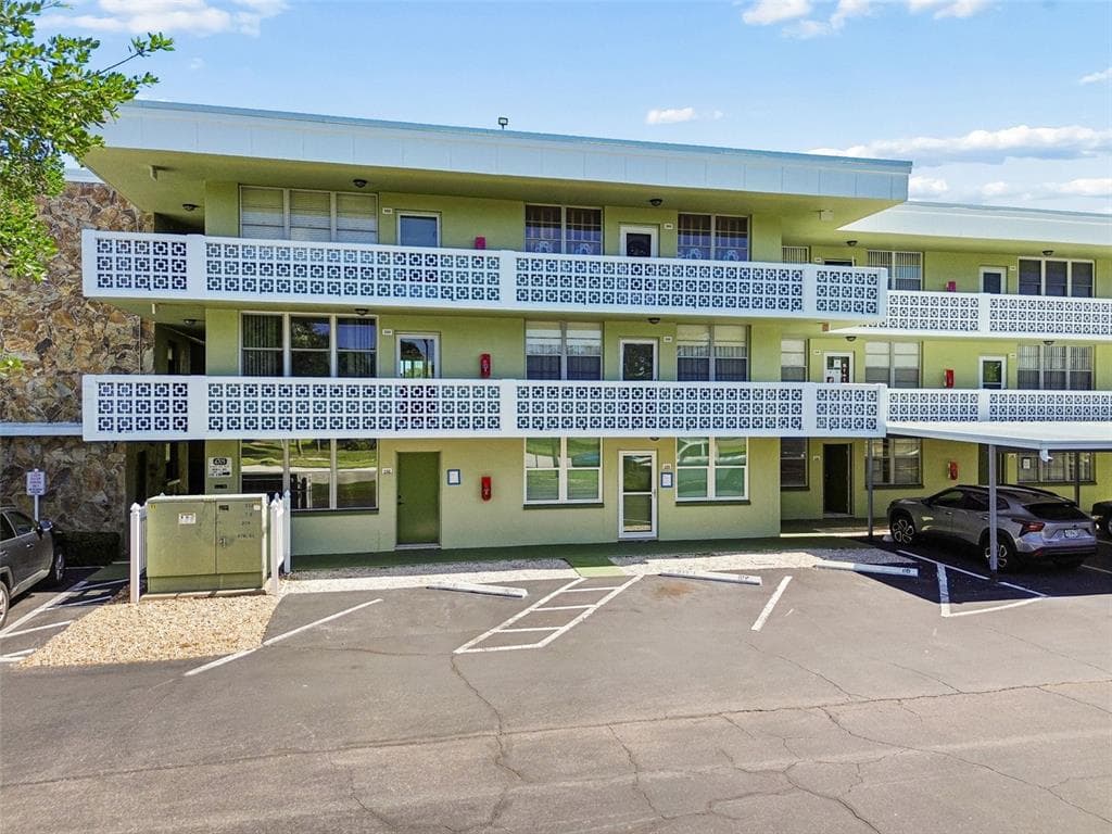 4705 1ST STREET NE # 138, ST PETERSBURG, FL 33703